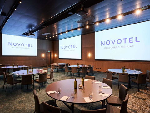 Novotel Melbourne Airport - Holiday Cairns 3