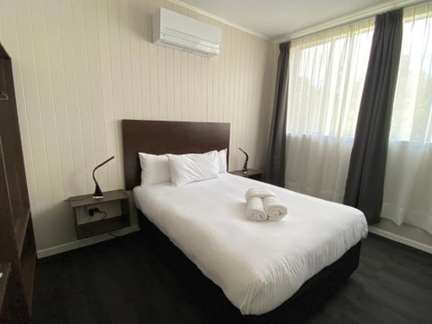 Nowra Motor Inn - Holiday Cairns 3