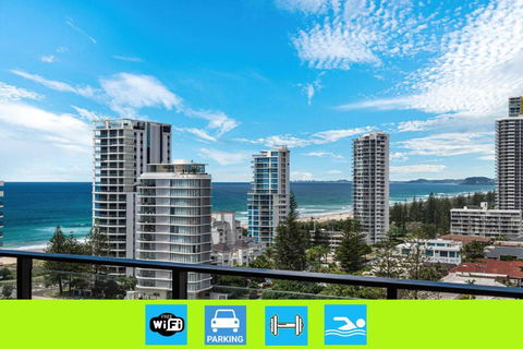 OPUS Apartment - Beach At Your Doorstep Short Walk To Light Rail - Holiday Cairns 0