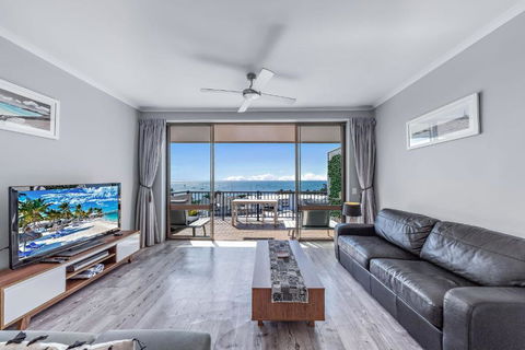 OCEAN VIEWS 16 Pool & Spa Wi-FI - Holiday Cairns 3