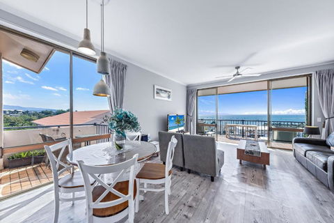 OCEAN VIEWS 16 Pool & Spa Wi-FI - Holiday Cairns 0