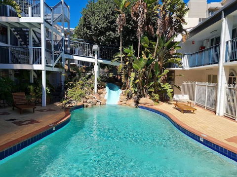Oceanic Escape 50m To Beach - Holiday Cairns 2