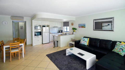 Oceanview4 - Holiday Cairns 3