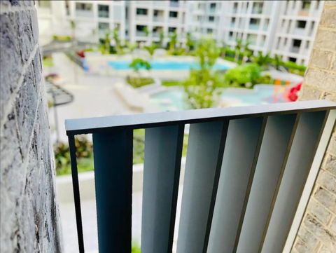 Olympic Park Oasis - New 3b2b Condo - Pool, Parking - Holiday Cairns 3