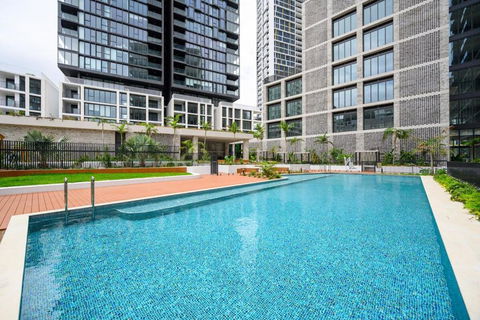 Olympic Park Stylish Apt With Gym Pool Good View - Holiday Cairns 2