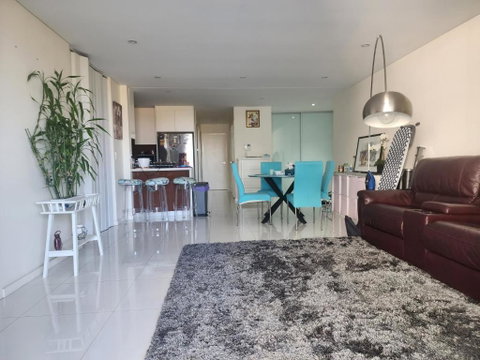 Parramatta Shared Apartment - Holiday Cairns 0