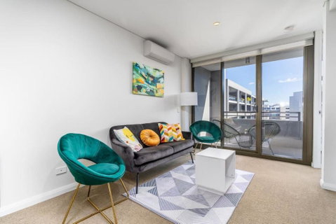 Parliamentary Triangle 1BR Apartment - Holiday Cairns 0