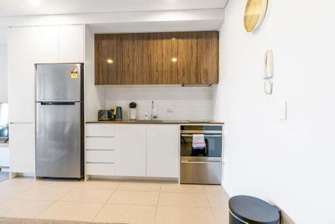 Parliamentary Triangle 1BR Apartment - Holiday Cairns 2