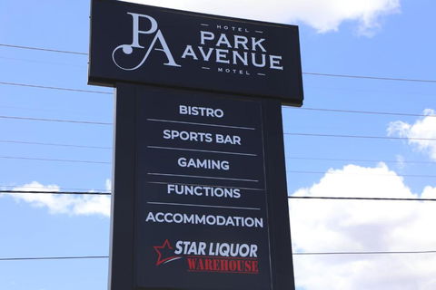 Park Avenue Hotel Motel - Holiday Cairns 0