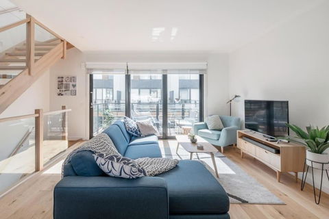 Perfect Port Melbourne Townhouse - Holiday Cairns 0