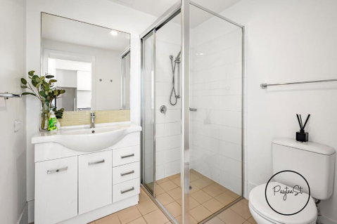 Perfect Penthouse - WiFi Included - Holiday Cairns 1