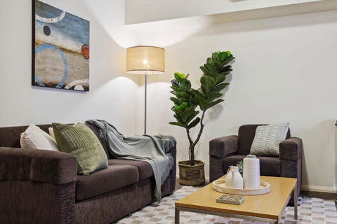 Perth Picture Perfect 1 BDR - Holiday Cairns 0
