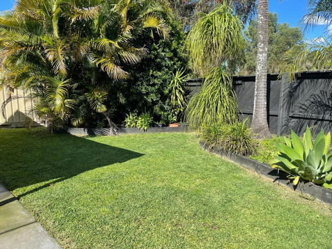 Pets Welcome Central And Convenient - Holiday Cairns 0