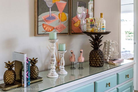 Pina Colada Shack-40 Marina Way - Holiday Cairns 0