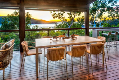 Point Blue On Hamilton Island By HIHA - Holiday Cairns 1