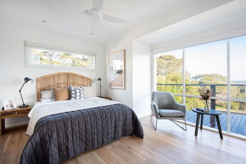 Perfect Peninsula Base With Heated Pool And Spa - Holiday Cairns 3