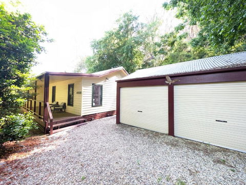 Primrose Cottage - Holiday Cairns 0