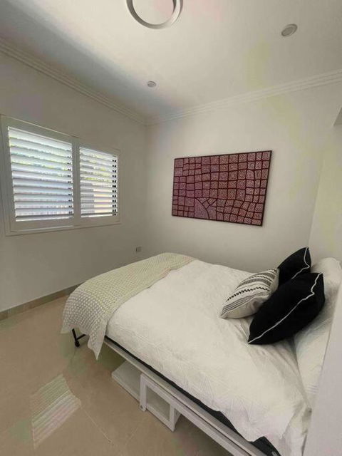 Private, Modern & Luxurious Granny Flat - Holiday Cairns 3