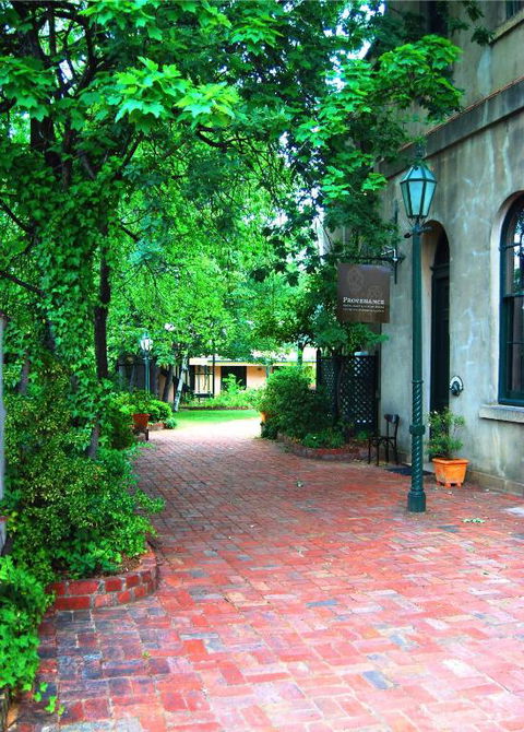 Provenance Accommodation - Holiday Cairns 0