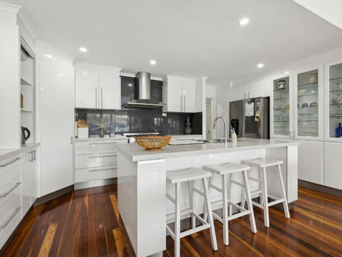 Quay-Largo - Holiday Cairns 2