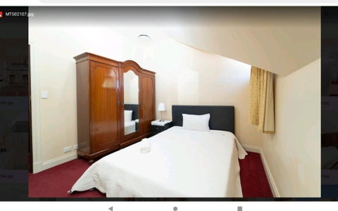 Quiet And Peaceful Perth City Living With Free Parking - Holiday Cairns 2