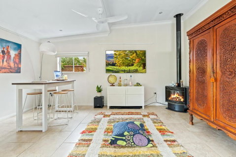 Quirky Marrickville 1-Bed With Courtyard By Shops - Holiday Cairns 1