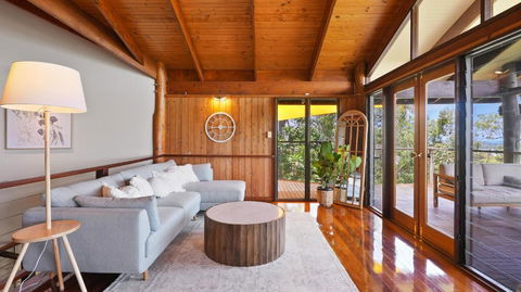 Rainforest Treehouse Sanctuary - With Ocean Views - Holiday Cairns 3
