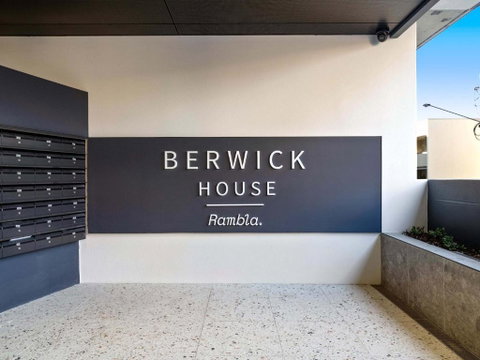 Rambla @ Berwick House - Holiday Cairns 2