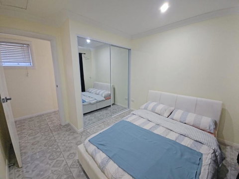 Realhome - Holiday Cairns 1