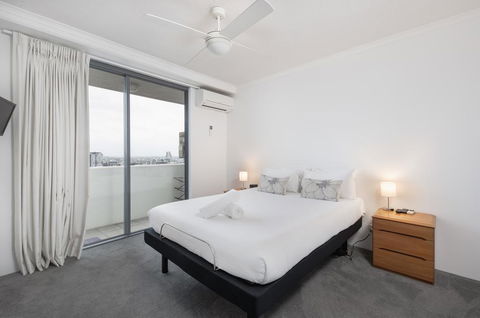 Astra Apartments Brisbane CBD - Holiday Cairns 3