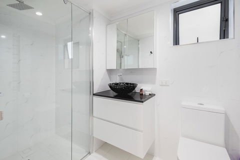 Astra Apartments Brisbane CBD - Holiday Cairns 1