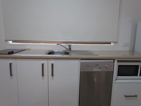 Augathella Motel & Caravan Park - Holiday Cairns 2