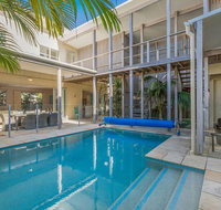 Augusta House - Holiday Cairns