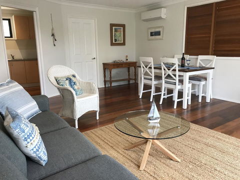Avalon Seashells 2 Bedroom Apartment With Pool - Holiday Cairns 3