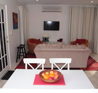Azalea Villa - Close to the City of Perth - Holiday Cairns