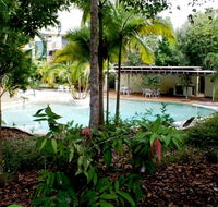 Baden 29 - Rainbow Shores Air conditioned Ground Floor Walk to Beach Pool - Holiday Cairns
