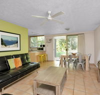 Baden 35 - Rainbow Shores Walk To Beach Pools Tennis Court - Holiday Cairns