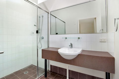 Baden 46 - Rainbow Shores, Walk To Beach, Top Floor, Air Conditioned Unit, Pools - Holiday Cairns 2