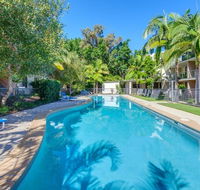 Baden 70 - Rainbow Shores Ground Floor Air Con Overlooking lap pool - Holiday Cairns
