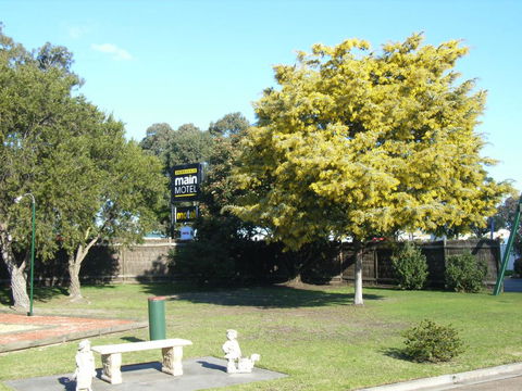 Bairnsdale Main Motel - Holiday Cairns 0