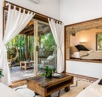 Bamboo Beach House - Holiday Cairns