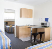 Bamboo Motor Inn - Holiday Cairns