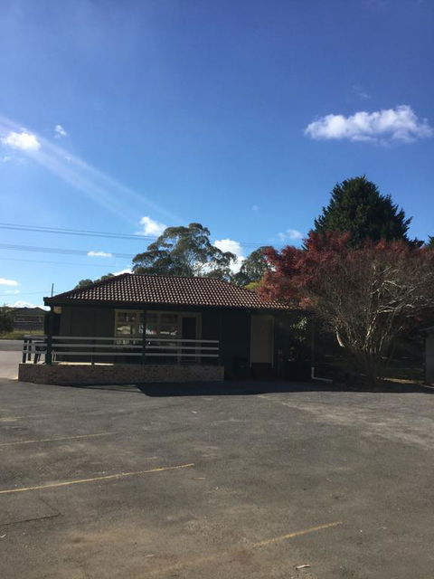 Bargo Motor Inn - Holiday Cairns 1