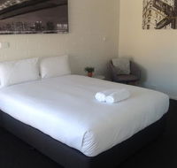 Bass and Flinders Motor Inn - Holiday Cairns