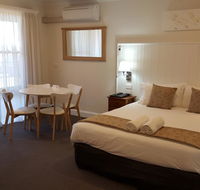 Bathurst Gold Panner - Holiday Cairns
