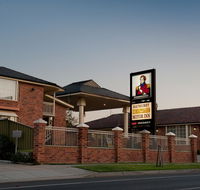 Bathurst Heritage Motor Inn - Holiday Cairns