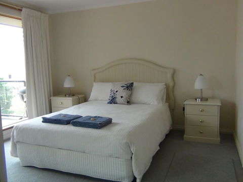 Baudin House - Holiday Cairns 1