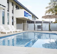 Bay Beach Motel - Holiday Cairns