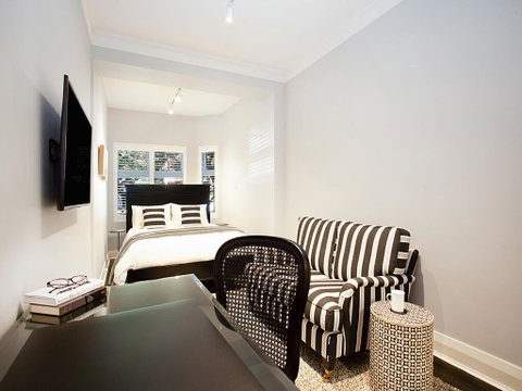 BAYSIDE RETREAT-hosted By:L'Abode Accommodation - Holiday Cairns 2
