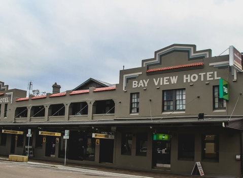 Bayview Hotel - Batemans Bay - Holiday Cairns 0